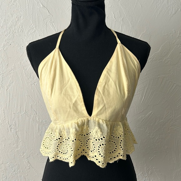 Yellow lace stretchy adjustable halter neck crop top - Picture 1 of 3